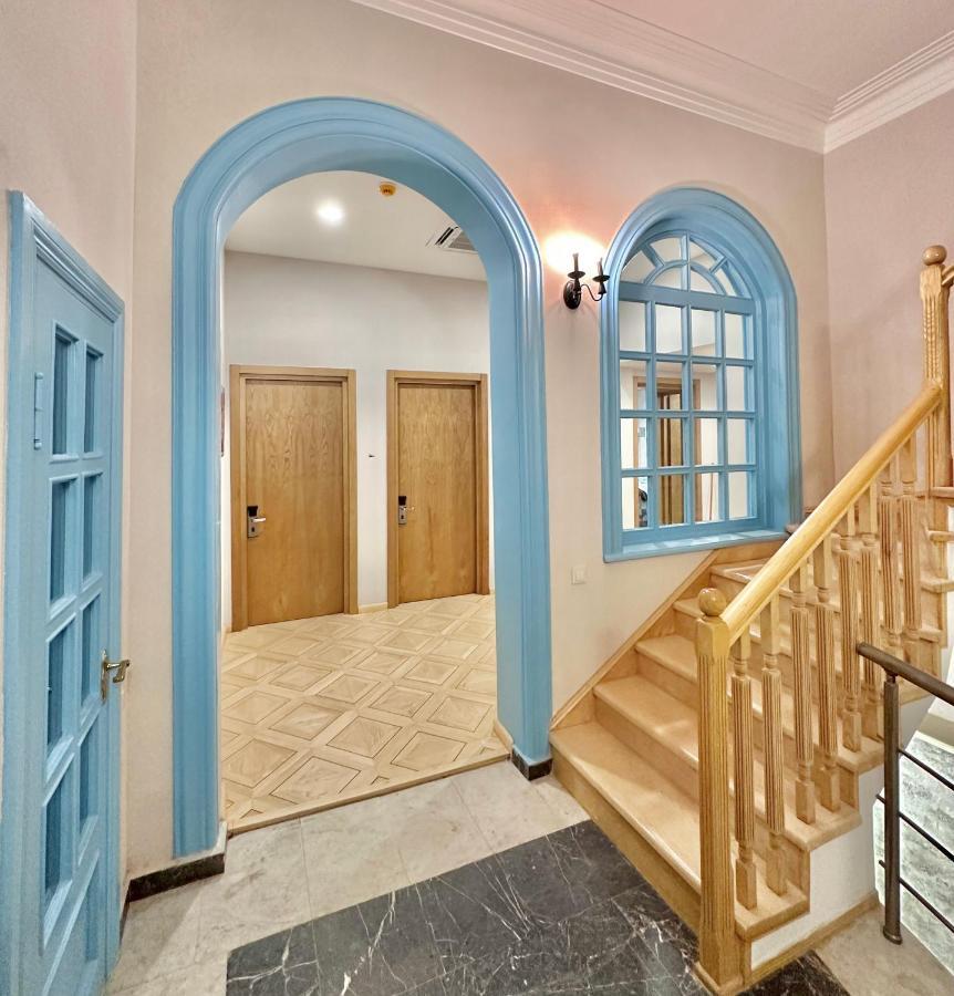Hotel Embassy Тбілісі Екстер'єр фото