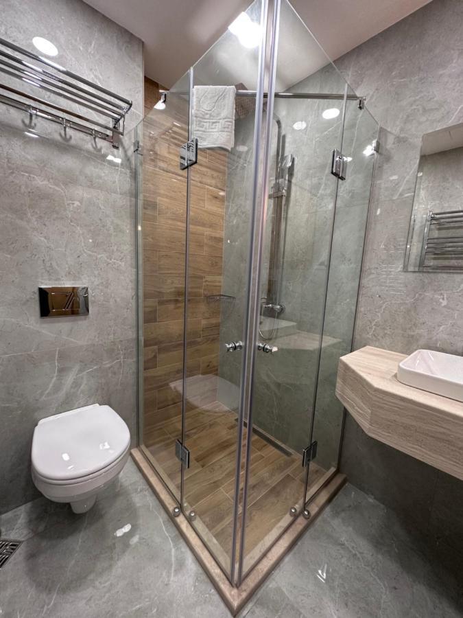 Hotel Embassy Тбілісі Екстер'єр фото