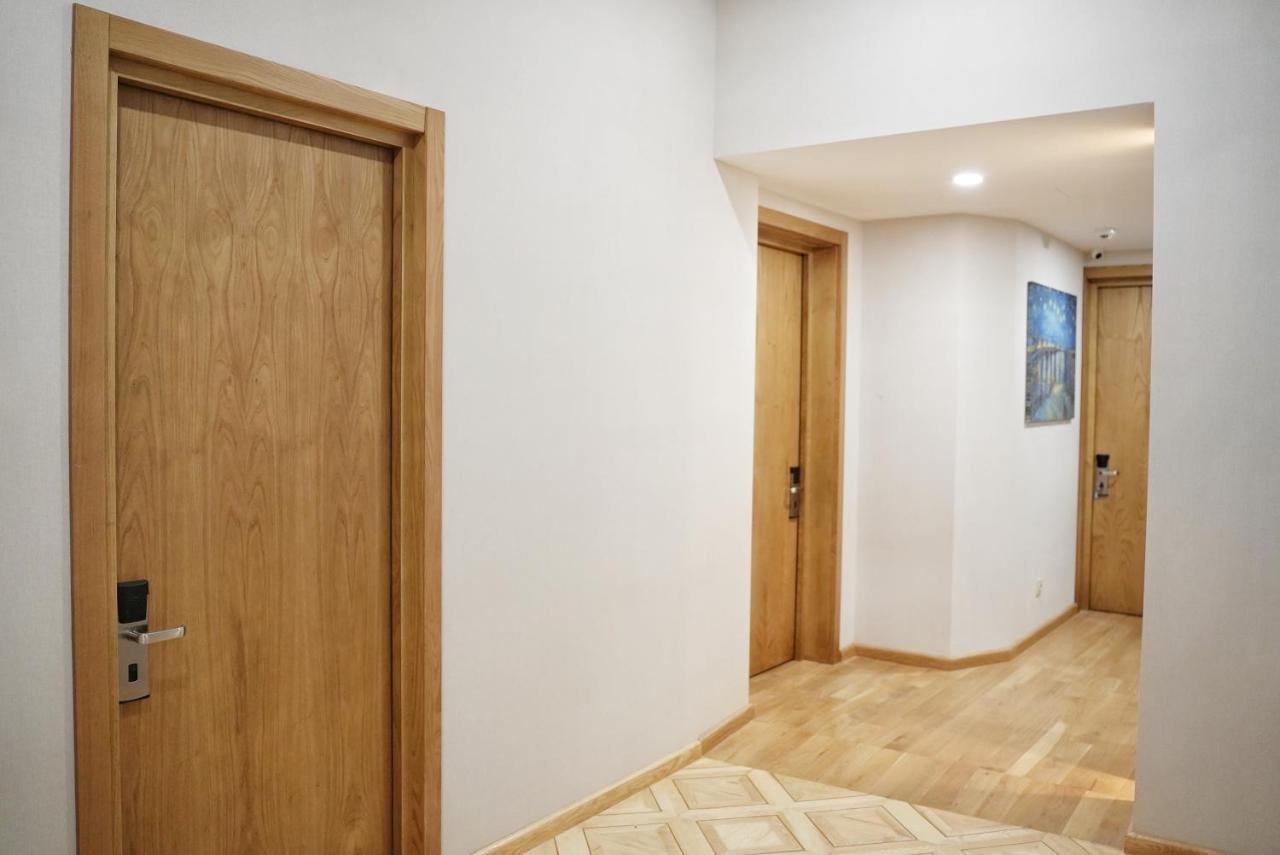 Hotel Embassy Тбілісі Екстер'єр фото